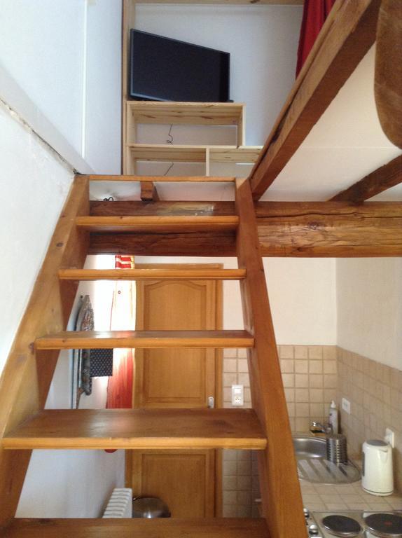 Appartamento Chinchon LʼIsle-sur-la-Sorgue Esterno foto