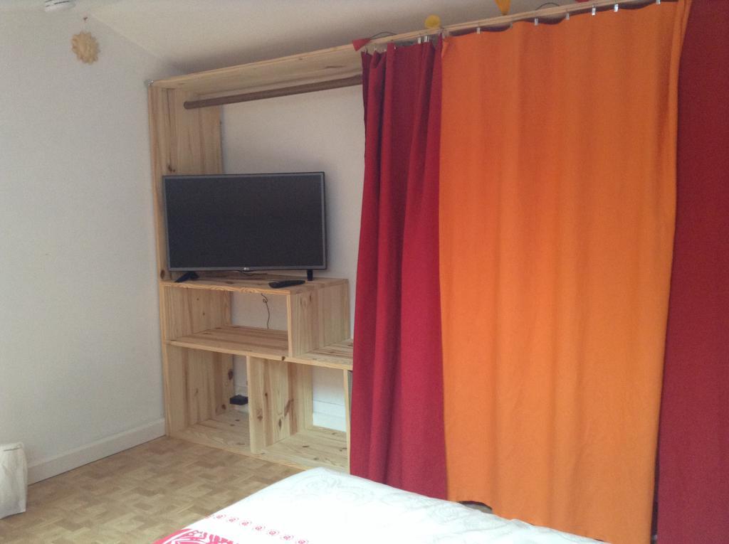 Appartamento Chinchon LʼIsle-sur-la-Sorgue Esterno foto